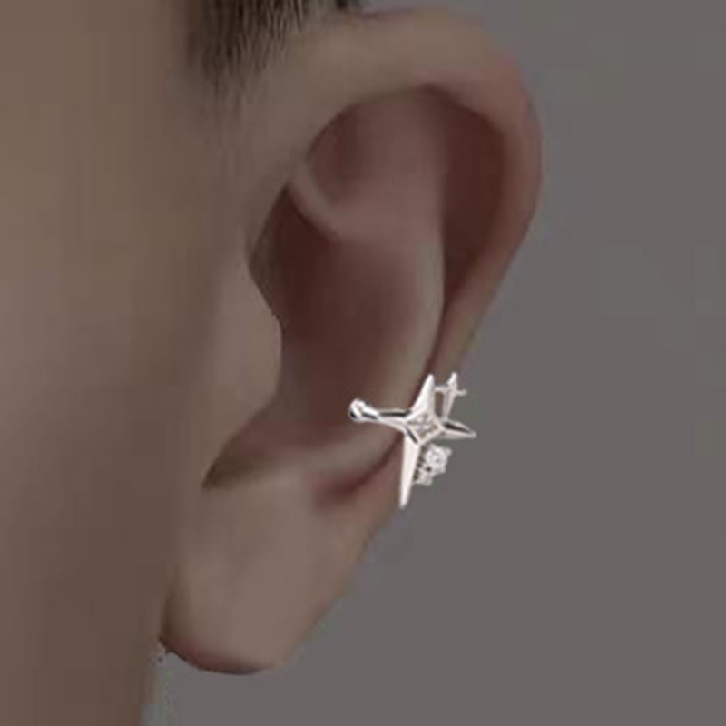 Ear Cuff Estrella De Cuatro Puntas De Cobre Y Diamantes (individual)