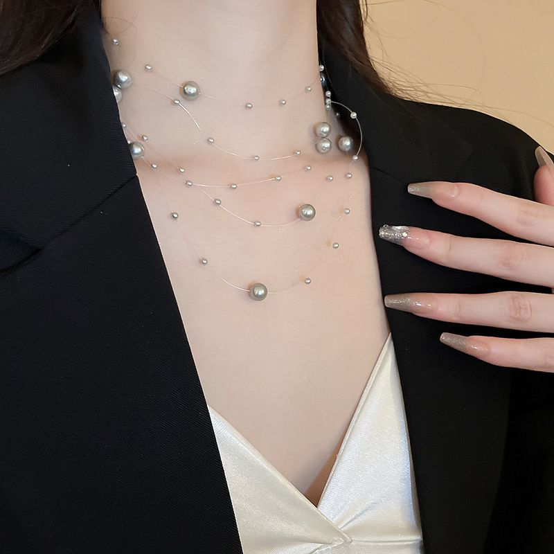 Collar Irregular De Perlas Multicapa