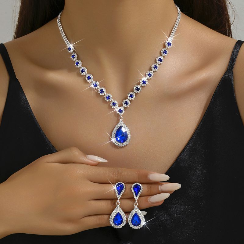 Geometric Diamond Drop-shaped Necklace And Earrings Set