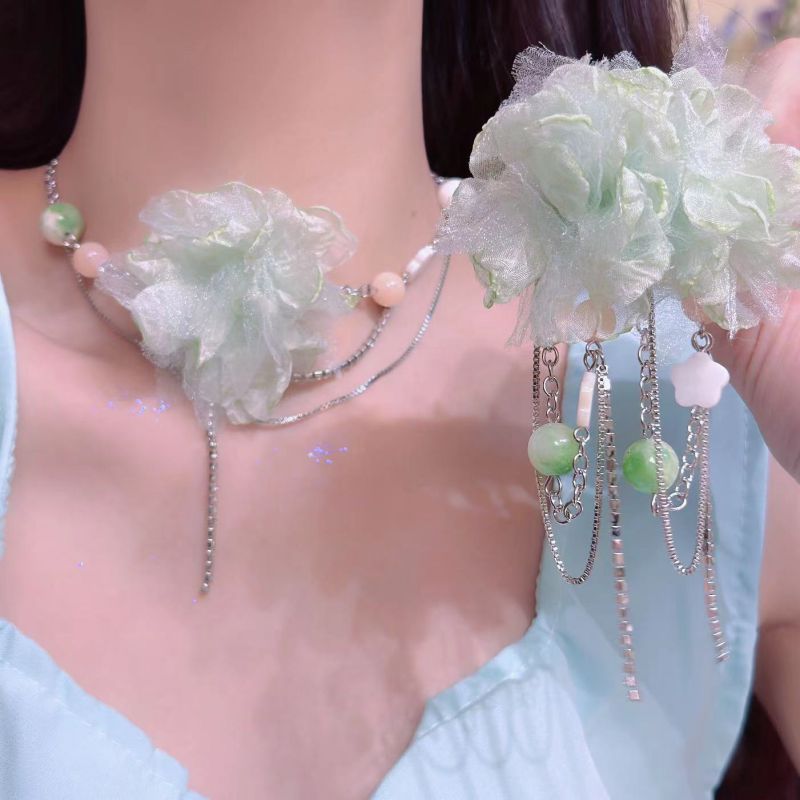 Collar De Perlas De Flores Tridimensionales De Organza